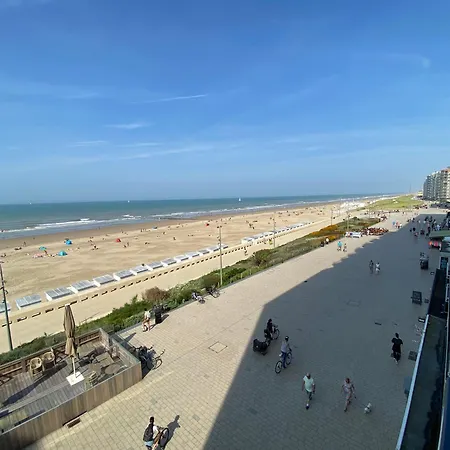 2 Slaapkamer Op De Dijk Westende Met Frontaal Zeezicht Middelkerke